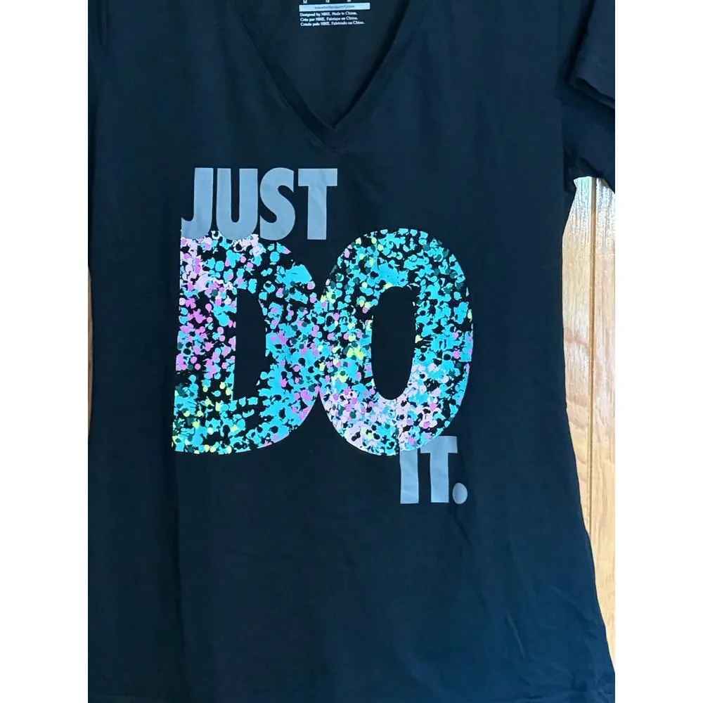 Black Nike Graphic T-Shirt V-Neck Floral Confetti Logo Size M